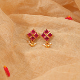 Silver Diamond-Shaped Earrings with Pink Kundans