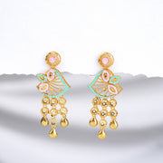 Elegant Link Design Earrings with Silver Leaf Highlights