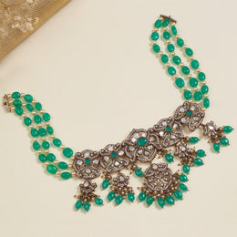 Victorian Silver Necklace with Floral Design and Emeralds