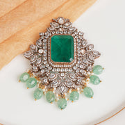 Emerald Highlight Victorian Pendant with Kundan Work and Beads