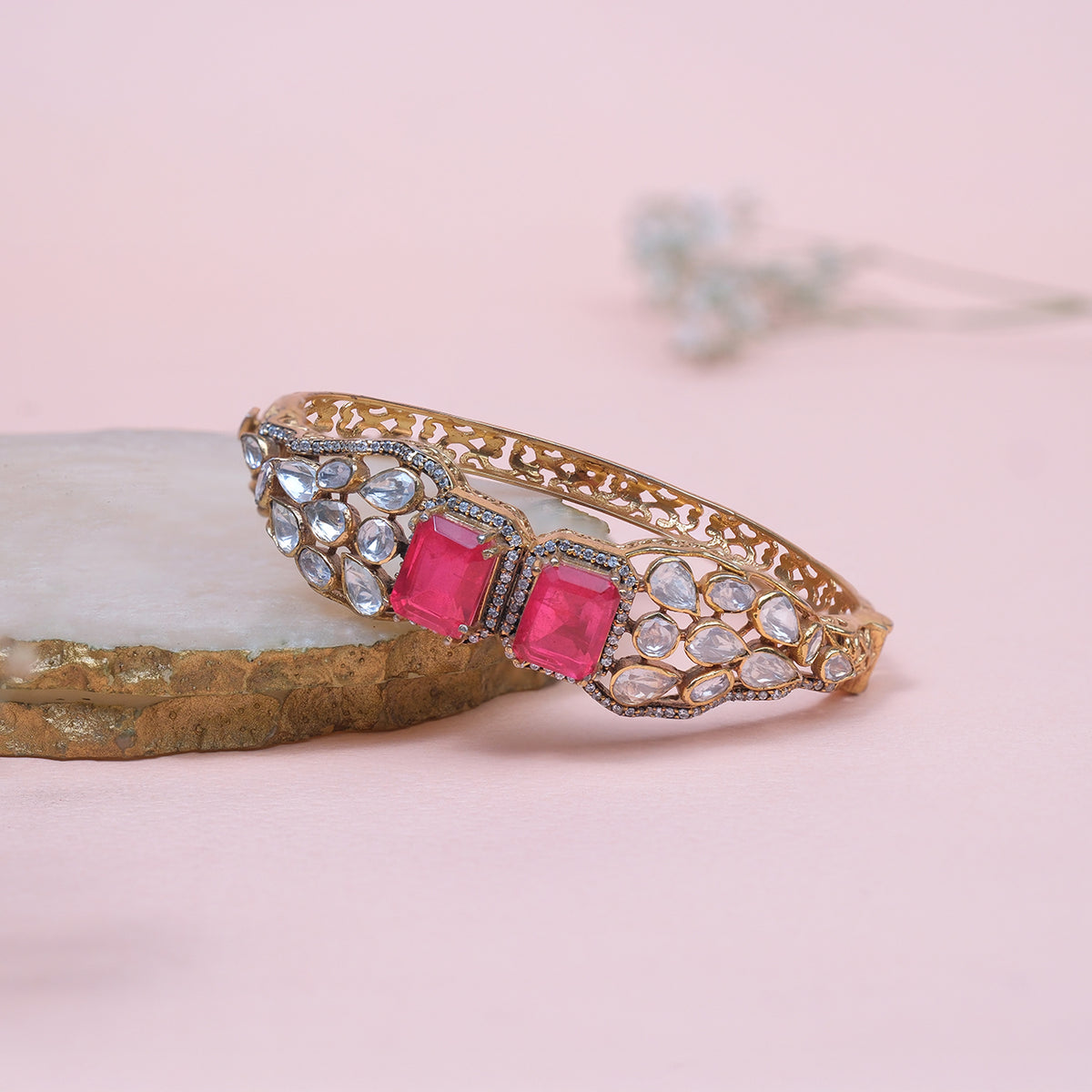 Silver Kada with Drop-Shaped Kundans and Pink Stone – Padmam