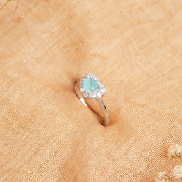 Simple Silver Stone Ring with Heart-Shaped Highlight