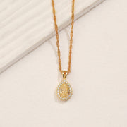 Silver Chain Pendant with Drop-Shaped Stone Pendant