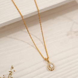 Elegant Silve Pendant with Floral Design and Stones