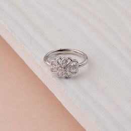 Elegant Silver Floral Filigree Ring with Sparkling CZ Accents