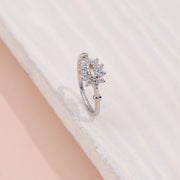 Elegant Silver Floral Cluster Ring with Sparkling CZ Stones