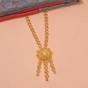 Classy Silver Necklace with Intricate Floral Detailing