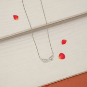 Sleek Silver Chain with Graceful Wings Pendant