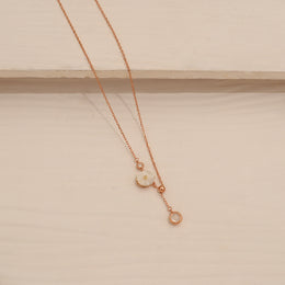 Chic Silver Chain with Flower Pendant in Rose Gold Finish