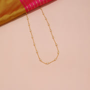 Timeless Gold-Finish Chain Adorned with Pearl Beads