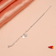 Trendy Silver Bracelet with Pearl Highlights