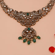 Mesmerizing Victorian Silver Necklace with Emerald Highlights